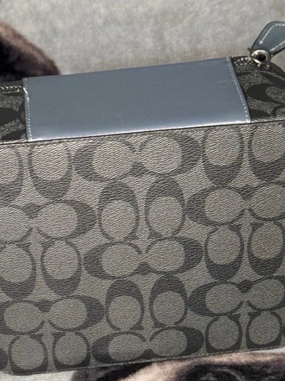 Coach Signature Black Tech Case - Picture 4 of 9